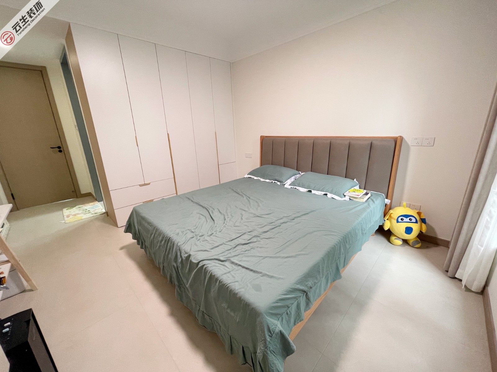 1693882297611035.jpg 卧室2.jpg